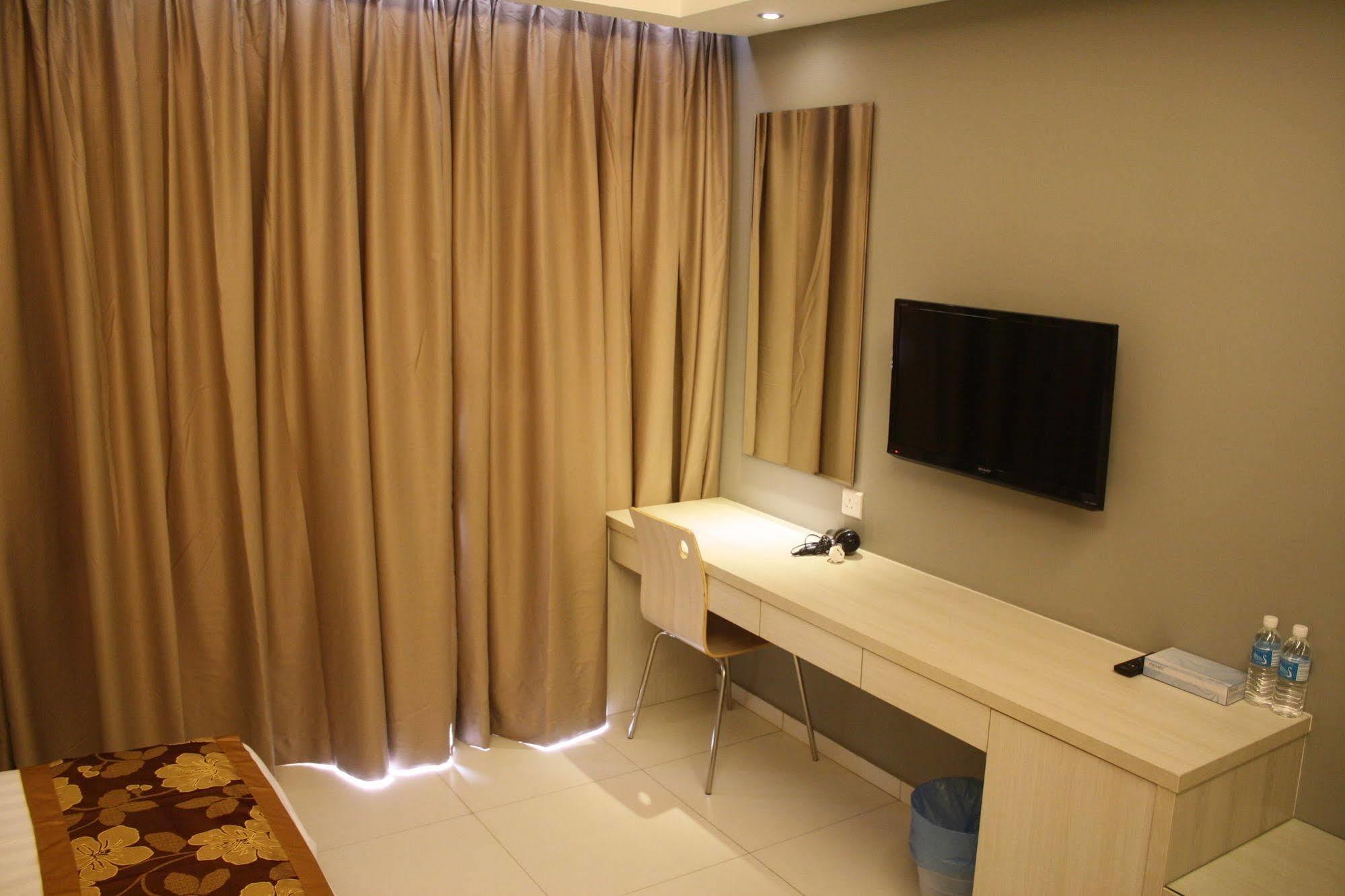 Aurora Hotel Malacca Bagian luar foto