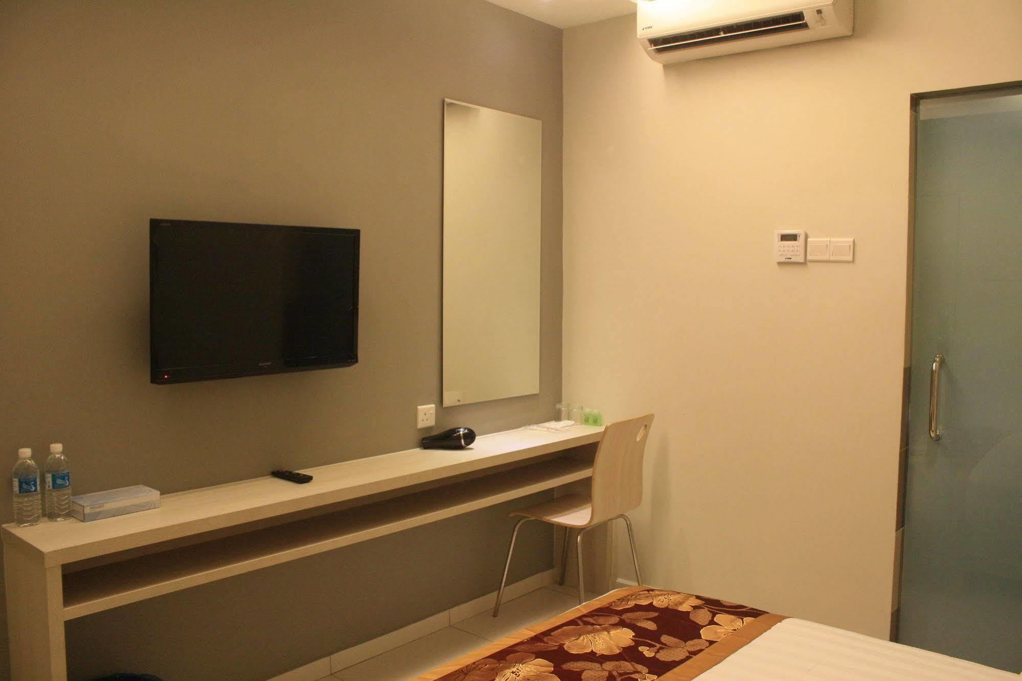 Aurora Hotel Malacca Bagian luar foto