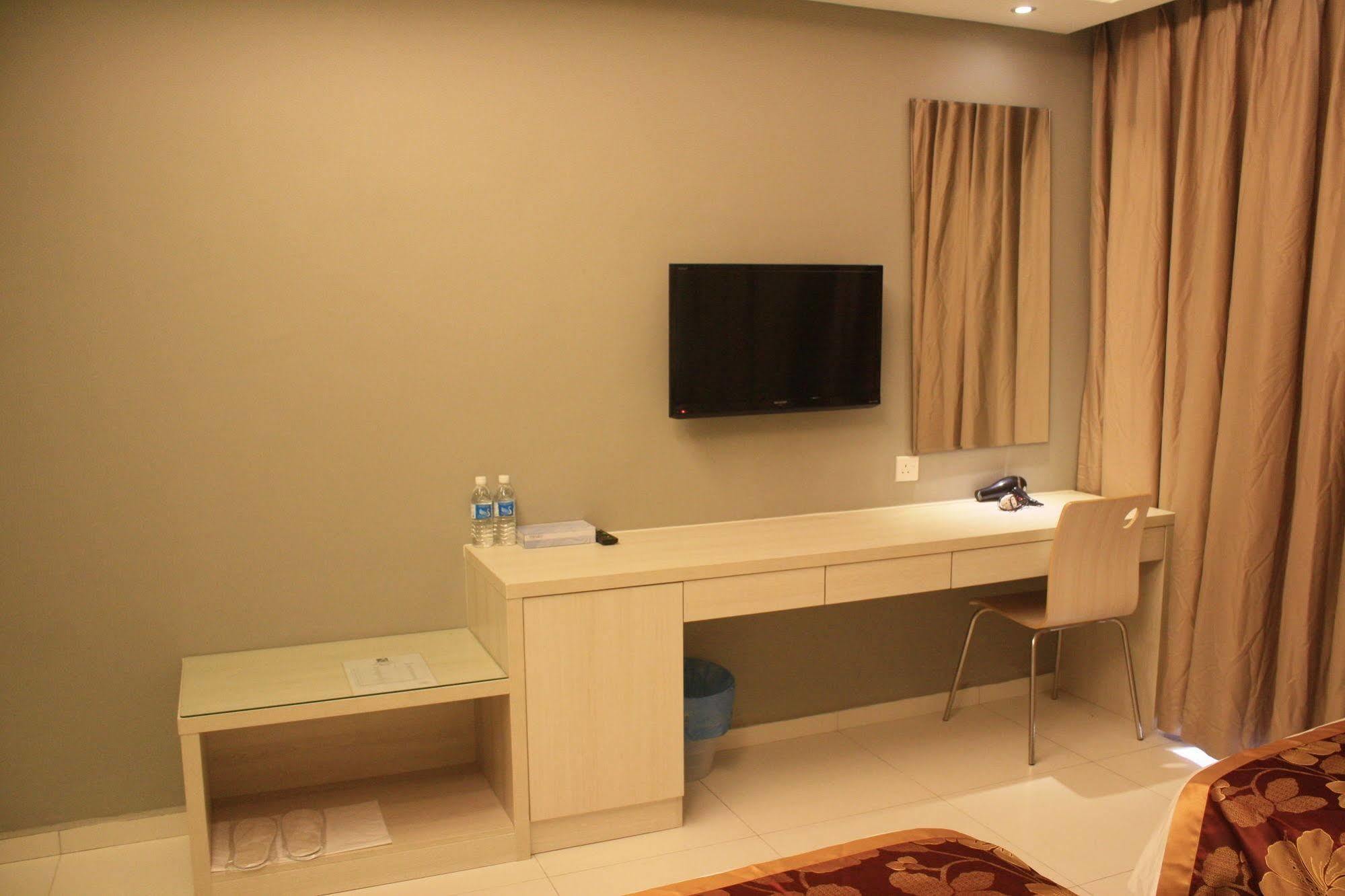 Aurora Hotel Malacca Bagian luar foto