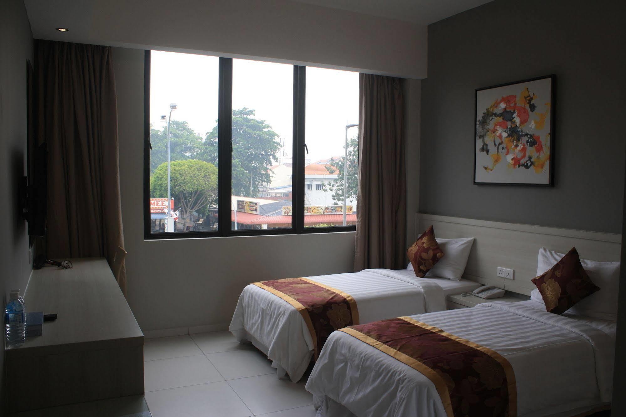 Aurora Hotel Malacca Bagian luar foto