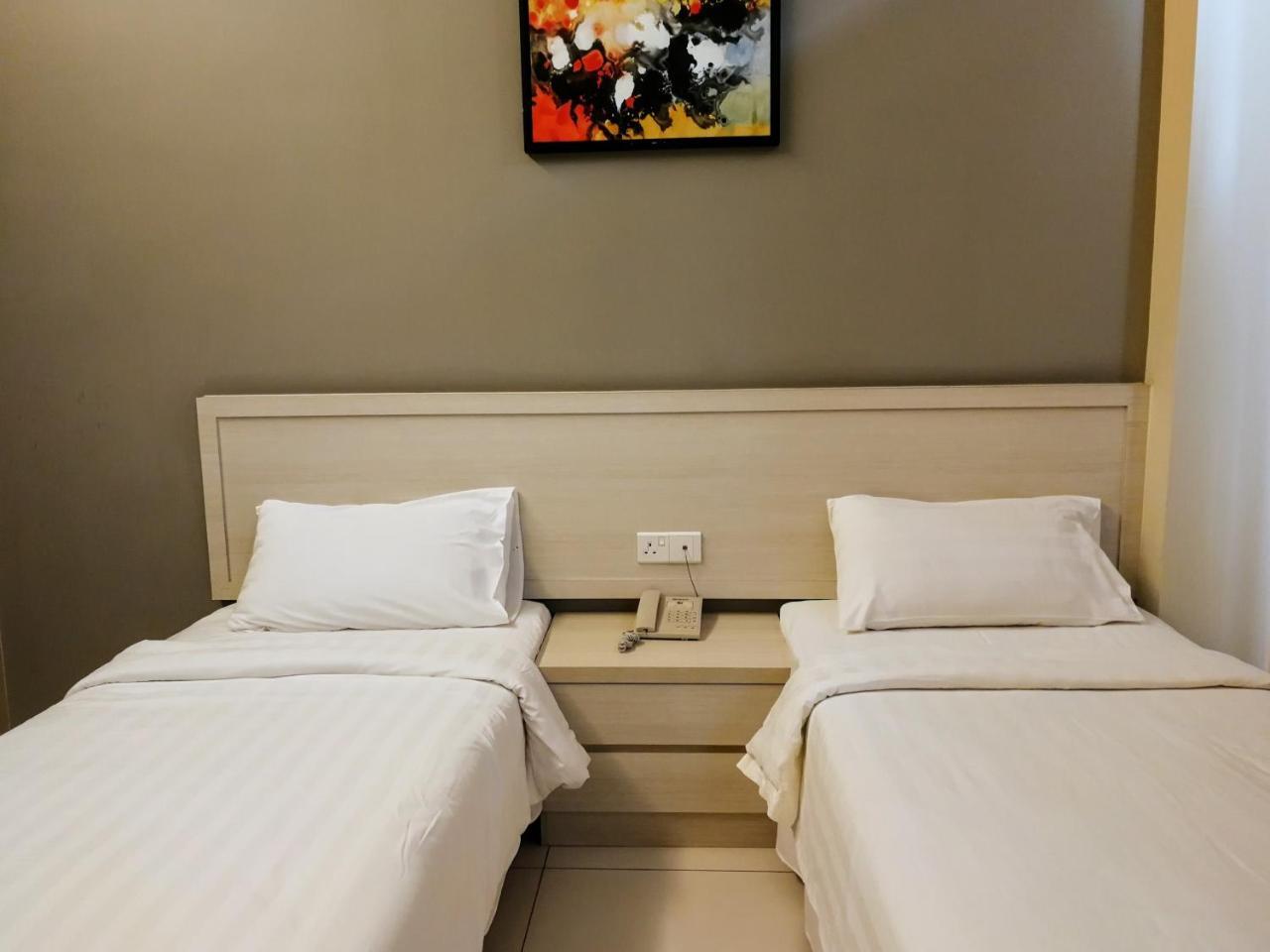 Aurora Hotel Malacca Bagian luar foto